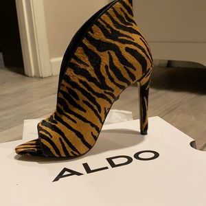 ALDO brown zebra stiletto open toes booties 5